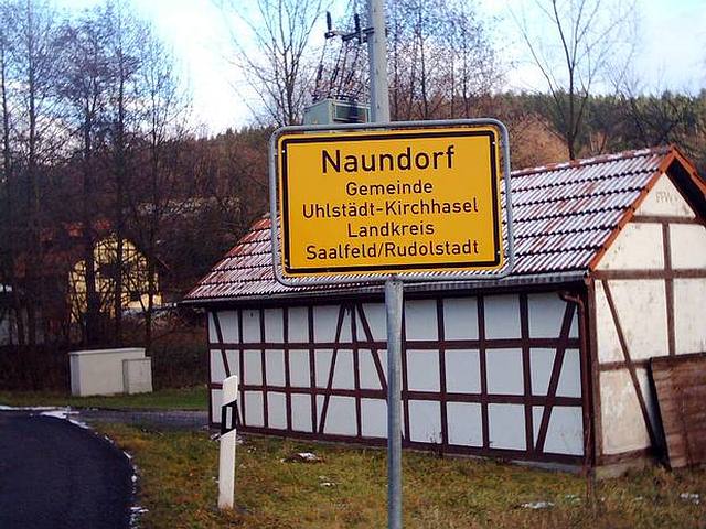 Ortseingangsschild Naundorf